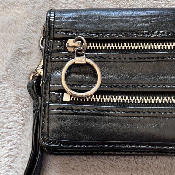 Coach Poppy Wallet - Picture 3 of 5